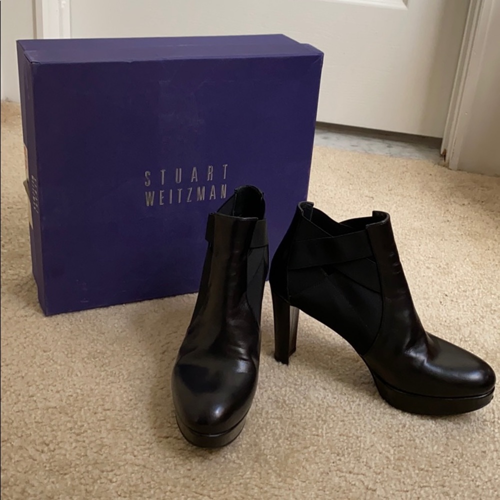 Stuart Weitzman YOLA booties